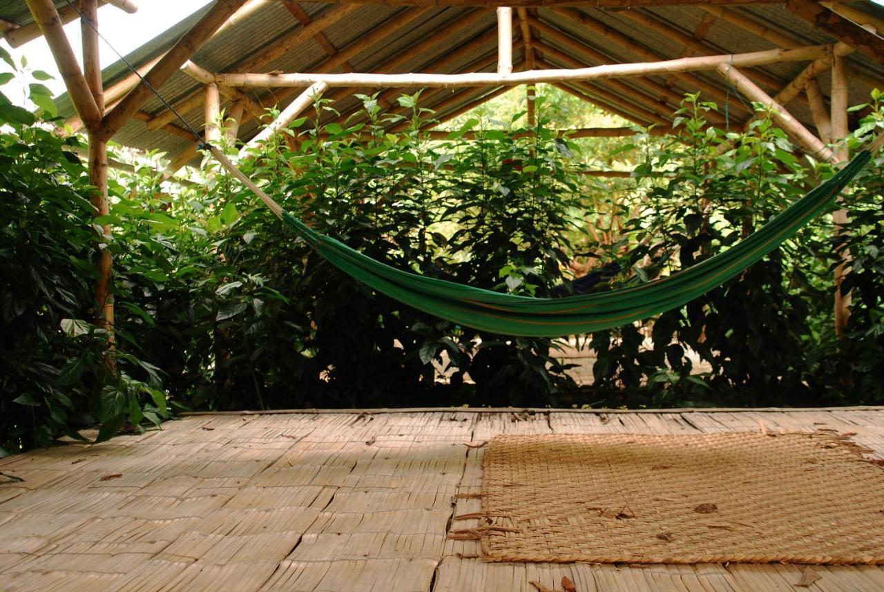 Maracumbo Lodge Mompiche Exterior foto