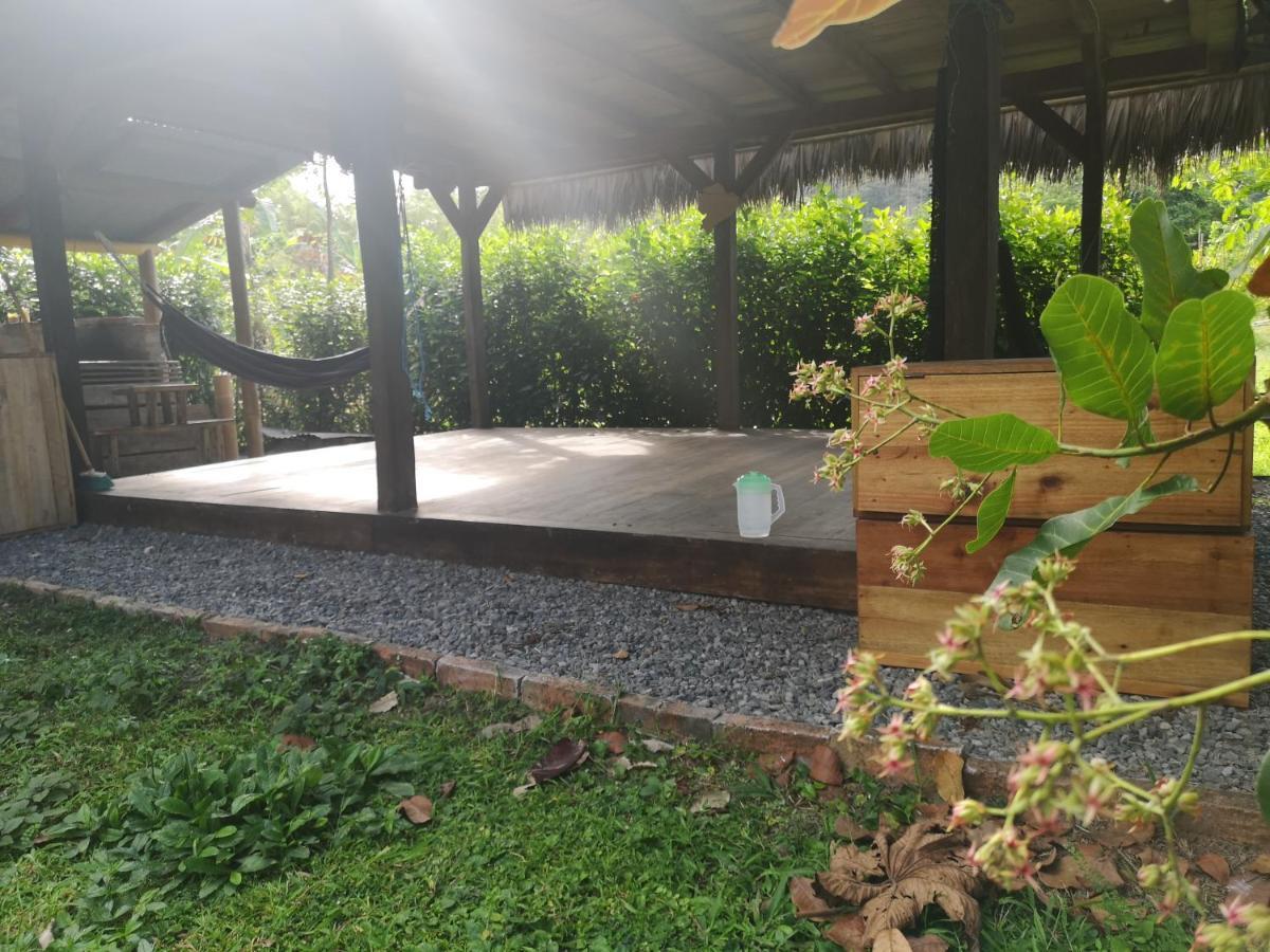 Maracumbo Lodge Mompiche Exterior foto